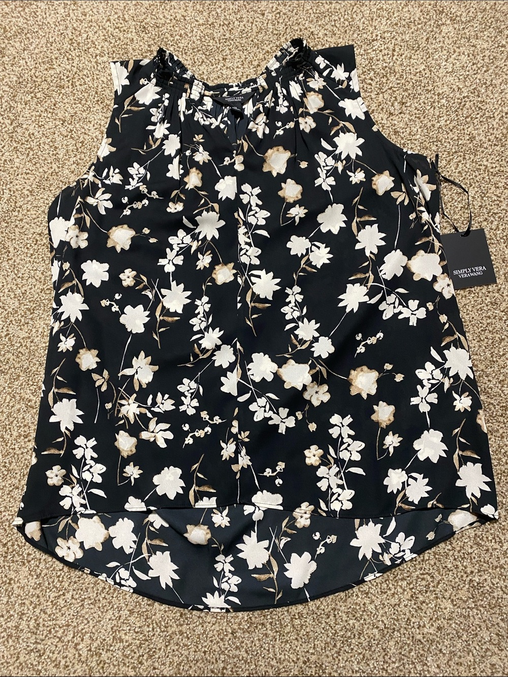 Sleeveless blouse